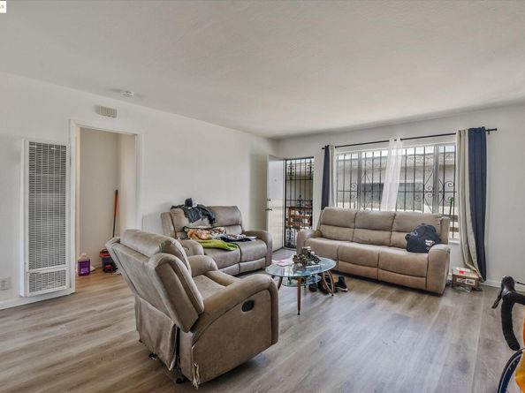 1927 82nd Ave, Oakland CA 94621