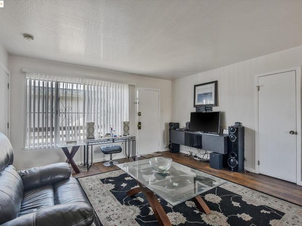 1927 82nd Ave, Oakland CA 94621