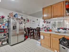 1927 82nd Ave, Oakland CA 94621