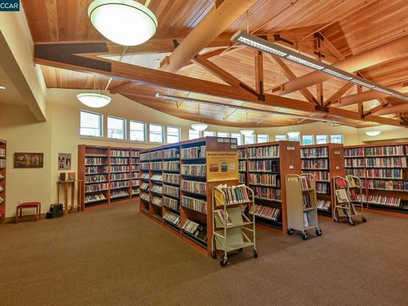 3465 Tice Creek Dr 4, Walnut Creek CA 94595