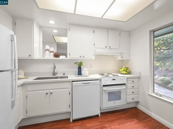 3465 Tice Creek Dr 4, Walnut Creek CA 94595