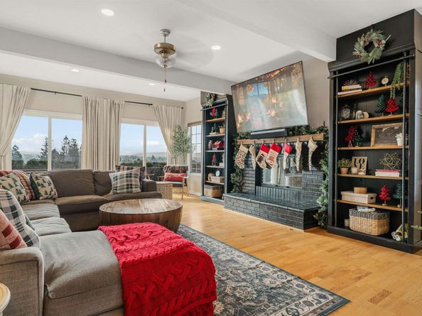 822 Navaronne Wy, Concord CA 94518