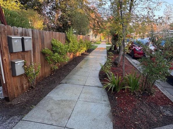 2145 COLUMBIA St, Palo Alto CA 94306
