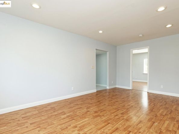 4251 Porter St, Oakland CA 94619