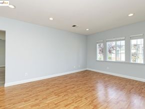 4251 Porter St, Oakland CA 94619