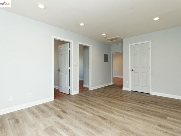 4251 Porter St, Oakland CA 94619