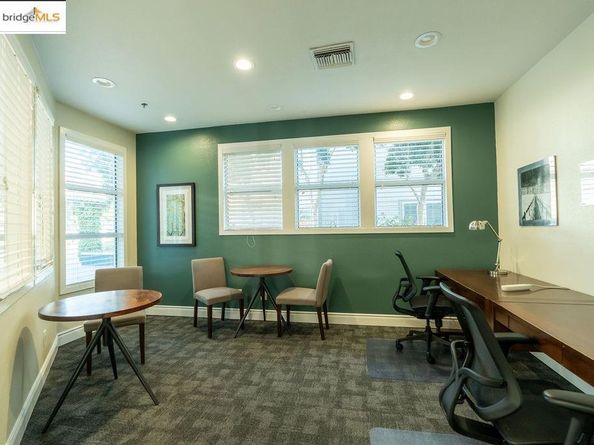 6400 Christie AVE 3213, Emeryville CA 94608