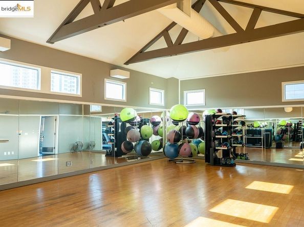 6400 Christie AVE 3213, Emeryville CA 94608