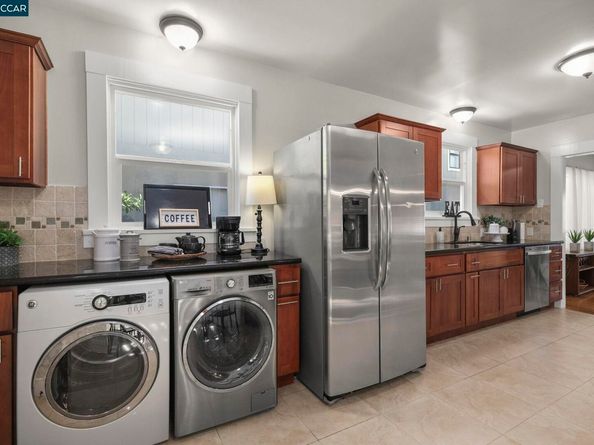 4426 Park Blvd, Oakland CA 94602
