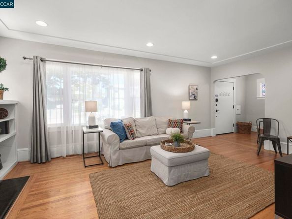 4426 Park Blvd, Oakland CA 94602