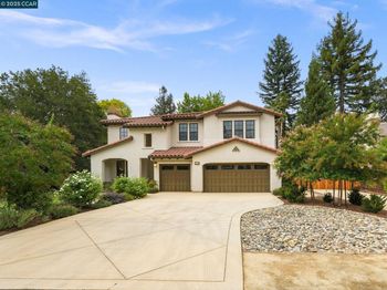 1588 Alamo Way