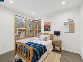 380 Vermont Ave, Berkeley CA 94707