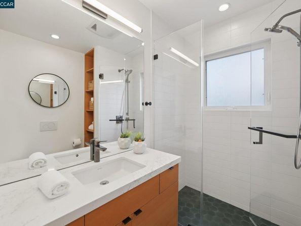380 Vermont Ave, Berkeley CA 94707