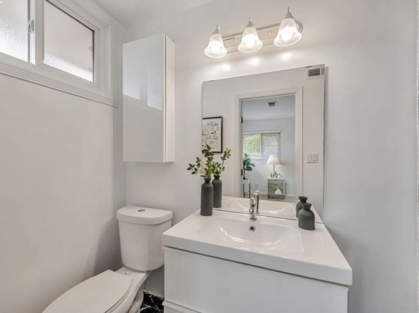 38131 Acacia st., Fremont CA 94536