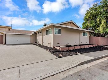 38131 Acacia st.