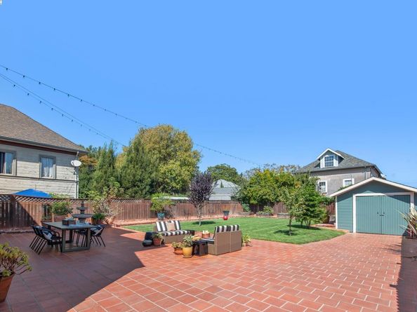2061 Buena Vista Ave, Alameda CA 94501