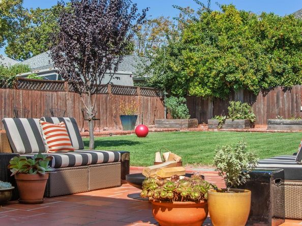 2061 Buena Vista Ave, Alameda CA 94501