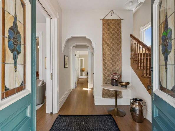 2061 Buena Vista Ave, Alameda CA 94501