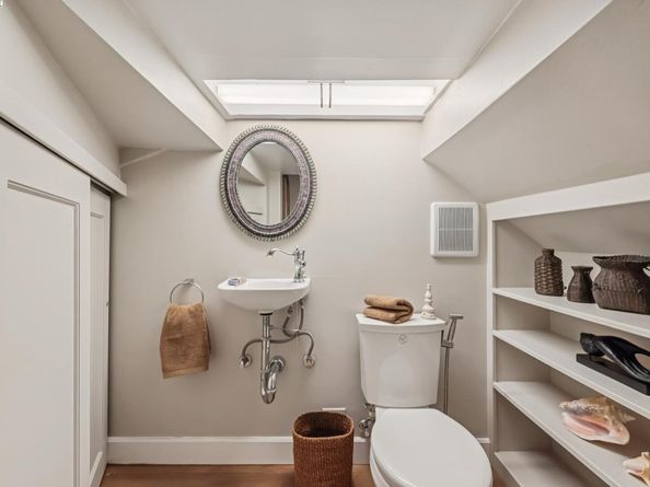 2061 Buena Vista Ave, Alameda CA 94501