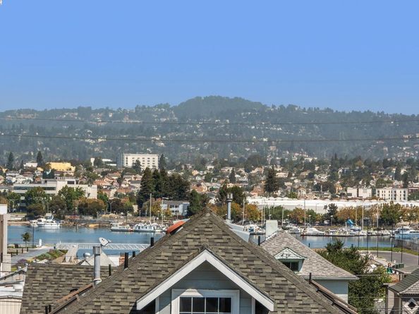 2061 Buena Vista Ave, Alameda CA 94501