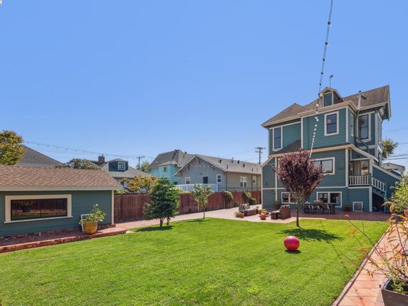 2061 Buena Vista Ave, Alameda CA 94501
