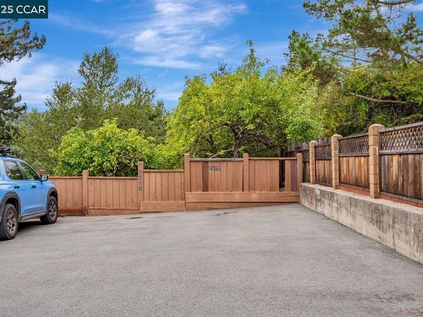 2022 Ascot Dr, Moraga CA 94556