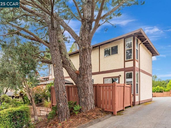 2022 Ascot Dr, Moraga CA 94556