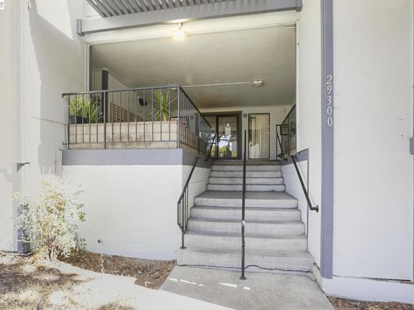 29300 Dixon St 101, Hayward CA 94544