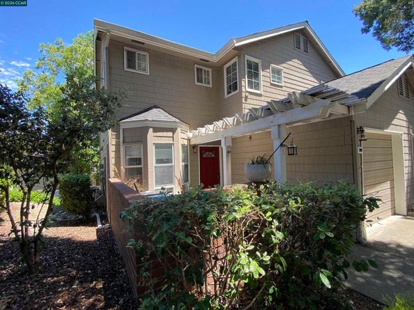 209 Hidden Creek Ct, Martinez CA 94553