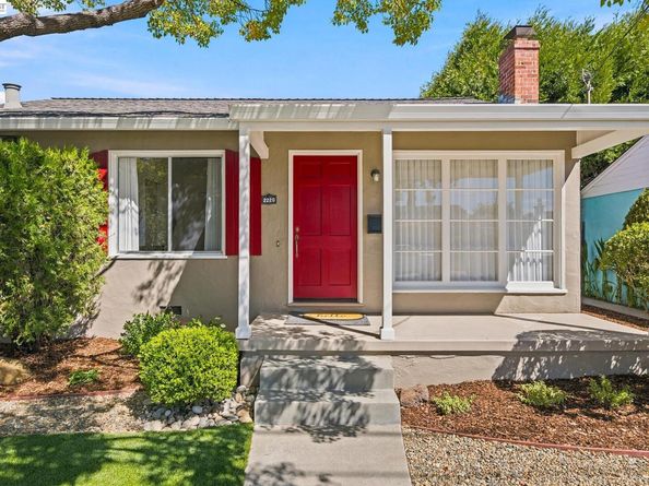 2220 Farley St, Castro Valley CA 94546
