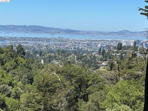 6153 Girvin Dr, Oakland CA 94611