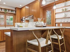 6401 Benvenue Avenue, Oakland CA 94618