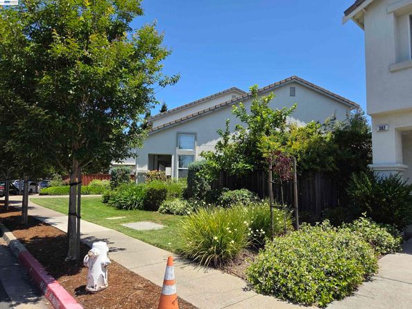 378 Alvarado St, San Leandro CA 94577