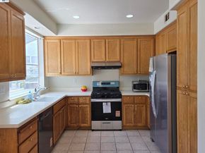 378 Alvarado St, San Leandro CA 94577