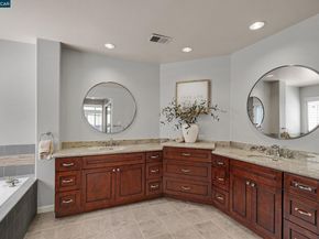204 Vista Glen Pl, Martinez CA 94553