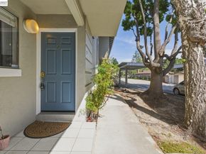 20153 Forest Ave 9, Castro Valley CA 94546