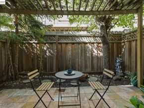 20153 Forest Ave 9, Castro Valley CA 94546