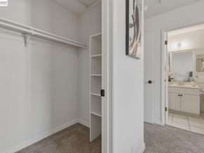 20153 Forest Ave 9, Castro Valley CA 94546