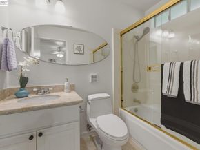 20153 Forest Ave 9, Castro Valley CA 94546