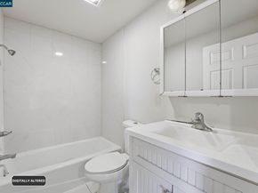 8910 Burr St, Oakland CA 94605