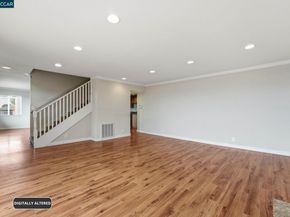 8910 Burr St, Oakland CA 94605