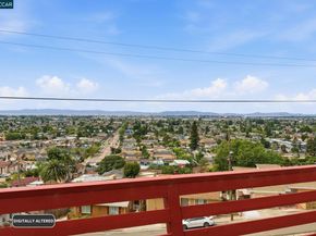 8910 Burr St, Oakland CA 94605