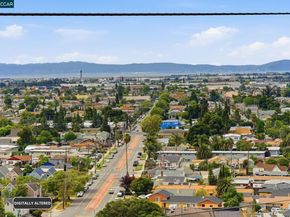 8910 Burr St, Oakland CA 94605