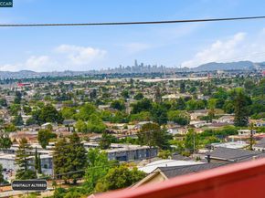 8910 Burr St, Oakland CA 94605