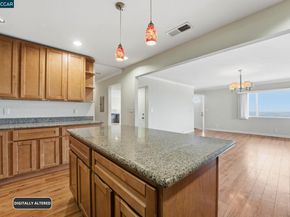 8910 Burr St, Oakland CA 94605