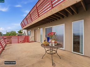 8910 Burr St, Oakland CA 94605