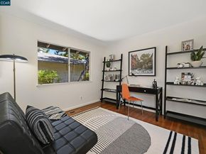 4 Burnt Oak Cir, Lafayette CA 94549