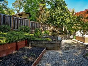 4 Burnt Oak Cir, Lafayette CA 94549