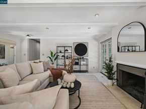 4 Burnt Oak Cir, Lafayette CA 94549