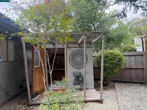 4 Burnt Oak Cir, Lafayette CA 94549